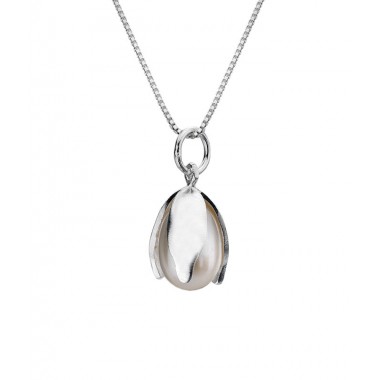 Snowdrop Necklace with a Freshwater Pearl
